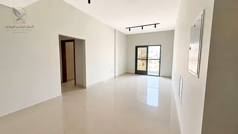شقة غرفة وصالة ول ساكن بتشطيبات مساحة ممتازة 2 حمام تكييف مركزي خزائن حائط مقابل أبراج النعيمية قريبة من مستشفى ثومبي قريبة من المحلات والمطاعم وجميع