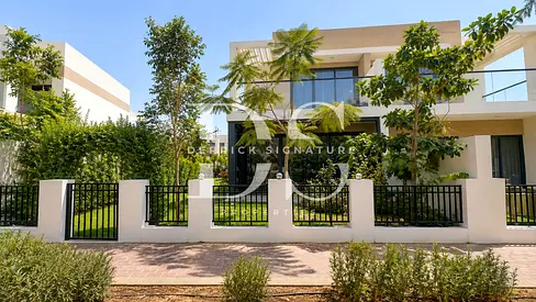Vacant | Upgraded Kitchen | Park Access