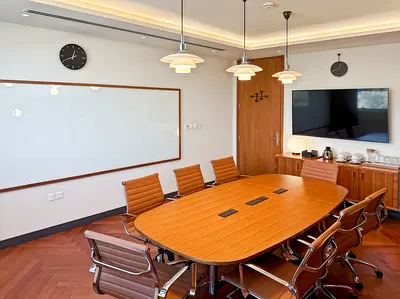 Fully serviced open office space for rent for you and your team in Dubai, Supreme Court Chambers Abu Dhabi