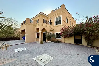 5 Beds | A1 Mazaya | Vacant | Park Backing