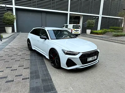صورة 4 لـ 2025 AUDI RS6