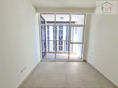 Vacant / Balcony / Ready to move