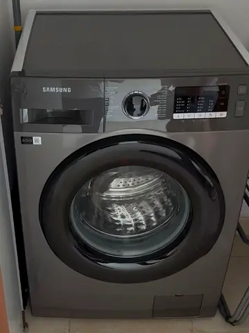 New Samsung Front Load Washing Machine - 7kg, Grey, great Condition. Barely used in last 8 months