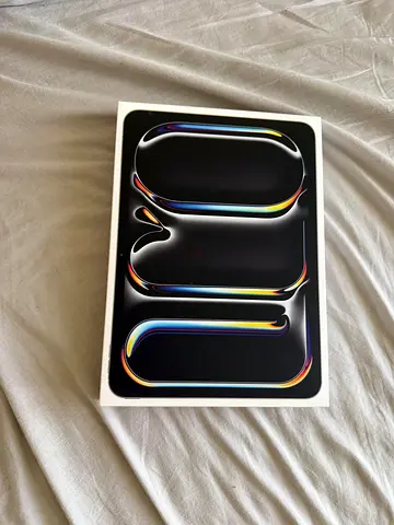 Ipad pro 13-inch M5 Wi-Fi +Cellular