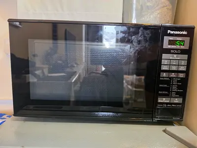 Panasonic Solo Microwave - Compact Black, Good Working Condition