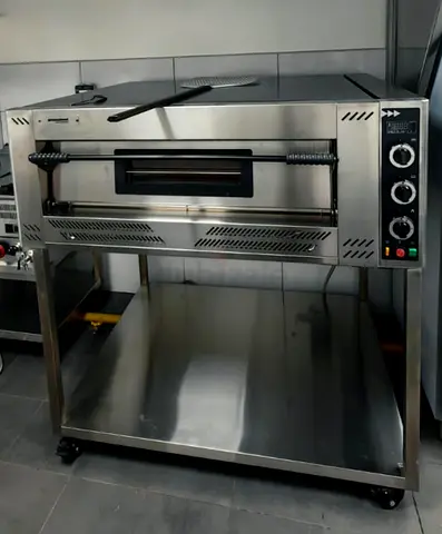 Professional Pizza Deck Oven for Sale – Prismafood Gas Pizza Oven P9 + Custom Stainless Steel Stand