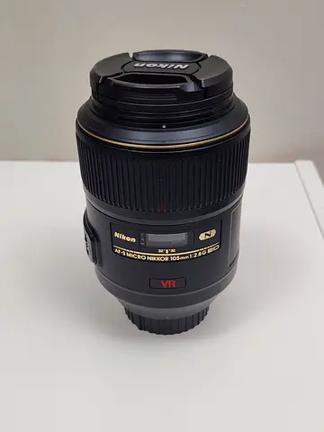 Nikkor 105mm f2. 8 macro