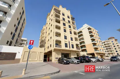 Bright & Spacious | Balcony | Closed Kitchen