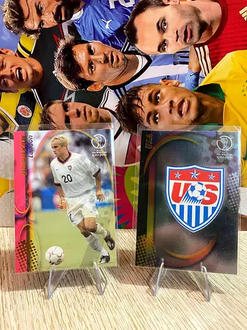 USA Bundle - 2002 Panini FIFA World Cup - Landon Donovan Rookie & USA Team Crest