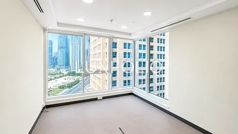 Vacant Office I Canal View I Two parkings