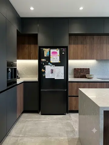 Samsung RB30N4050B1 Bottom-Freezer Refrigerator – Premium Design | Spacious Storage