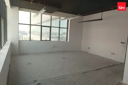 Flexible layout semifitted high ROI commercial