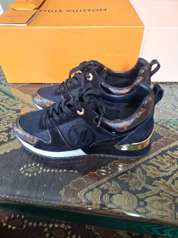 louis vuitton ladies snickers 37