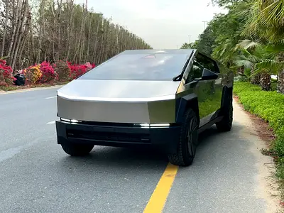 2024 Tesla CYBERTRUCK 照片 2