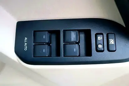 صورة 10 لـ 2022 Toyota PRADO