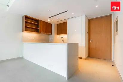 Brand New, Fitted Kitchen, Vacant