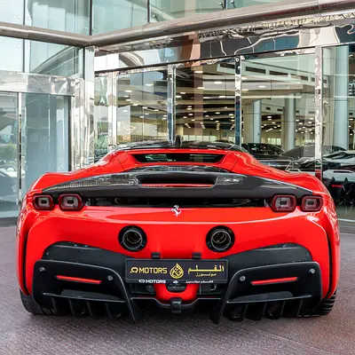 2021 Ferrari SF90 STRADALE — фото 3