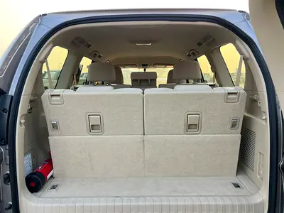 2022 Toyota PRADO photo 18