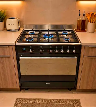 Black Smeg 90cm Freestanding Gas Range Cooker with Oven electric like new condition
