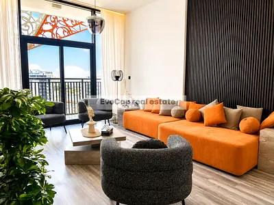 READY TO MOVE IN - UPGRADED - FULLY FURNISHED