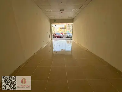 محل تجاري للإيجار السنوي في عجمان – الجرف 3 فرصة مميزة لاستئجار محل تجاري بموقع حيوي في منطقة الجرف 3 بعجمان، يتميز بمساحة واسعة وموقع قريب من مختلف ا