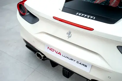 2017 Ferrari 488 GTB — миниатюра 12