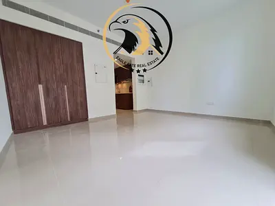Big Layout || Spacious Studio || Ready To Move || Allow Amenities