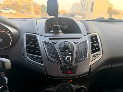 2013 FORD FIESTA 照片 7