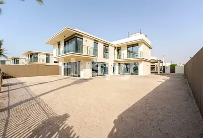 Direct Beachfront | Private Beach | Spacious 5BR