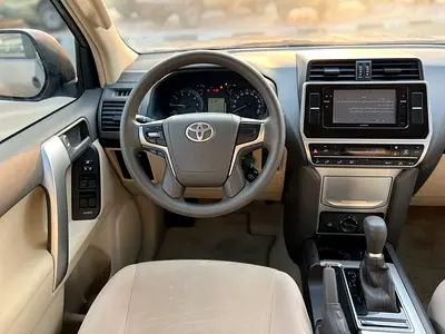 2022 Toyota PRADO photo 13