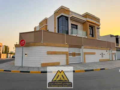Writing Corner villa on two streets | Private swimming pool | Majlis | 2 spacious living rooms | Maid’s room | Located in a fully serviced area
