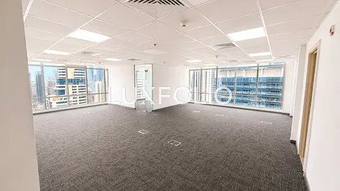 VACANT UNIT | UNFURSHED | FITTED