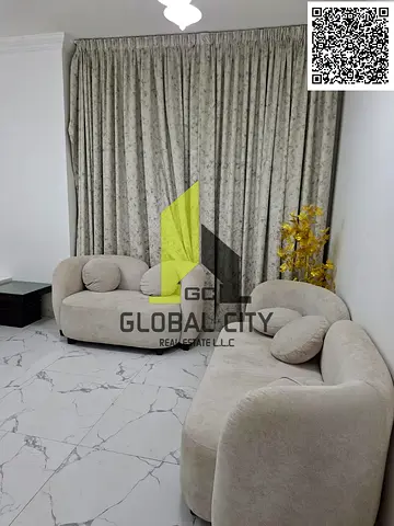 شقة بغرفة نوم واحدة للبيع في برج أواسيس 2، عجمان، موقع مميز للغاية، مساحة الشقة الإجمالية 826 قدم مربع، مع موقف سيارات، مؤجرة سنوياً بمبلغ 35,000، الس