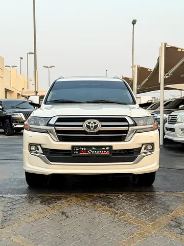 Toyota Land Cruiser GXR V8 Grand Touring | GCC Specs | 2019 | 112,000 KM