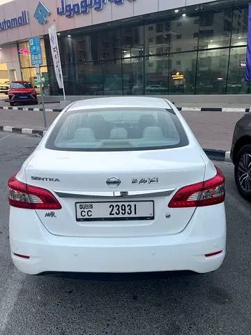 2020 Nissan SENTRA — миниатюра 4
