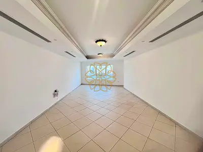 Sea Facing 3BHK With Maid Room