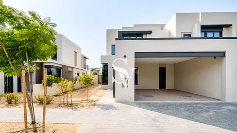 Vastu | Single Row | Internal View | Close to Pool