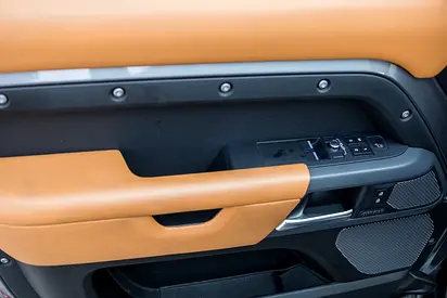 2021 LAND Rover DEFENDER — миниатюра 11
