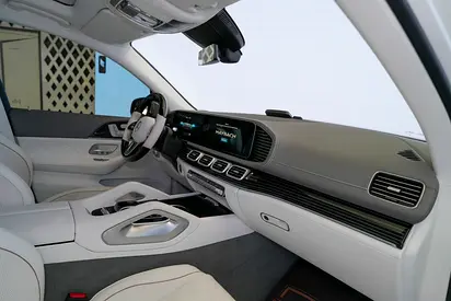 صورة 16 لـ 2023 Mercedes-Maybach GLS-CLASS