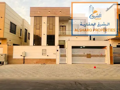 Villa - 5 bedrooms and maid's room - built-in wardrobes - prime location close to all services - parking