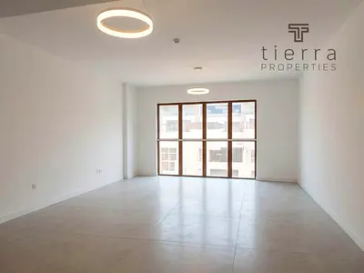 2 BHK Apartment | Open View | Balcony Access