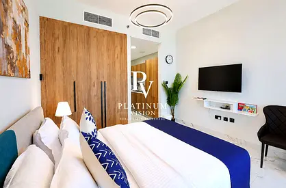 3 PAYMENTS! High Floor | Vacant | Furnished | Big Balcony | 1 Parking