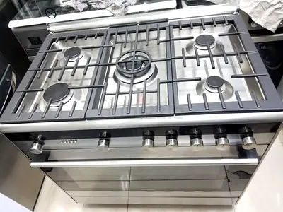 Siemens latest model IQ-700 gas@/electric 5 burner top gass oven electric dual fan stove 90x60 yew