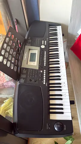 Used Medeli Electronic Keyboard with Built-in Speakers, Stand and Pedal