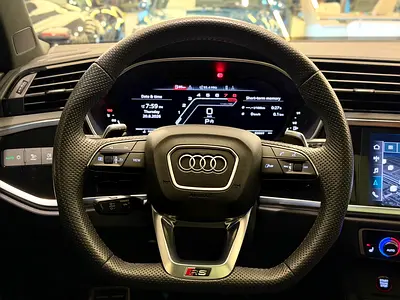 2024 AUDI RS Q3 photo 12