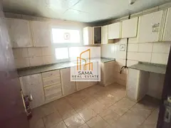 Hot offer 2bhk available with parking central Ac family home Near bus station Muwaileh