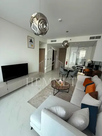 Classy 1BR | Spacious Layout | Pool View