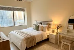 Ladies only DIFC room for rent