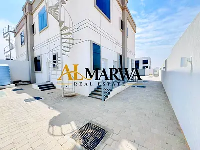 Best offer 5bhk with huge majlis big yard just 140