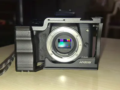 Canon eos m50 body only